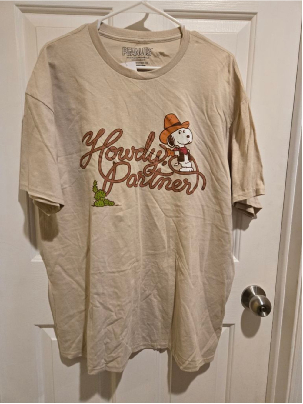 Men's Peanuts Beige Howdy Partner Snoopy Short Sleeve Tee XL